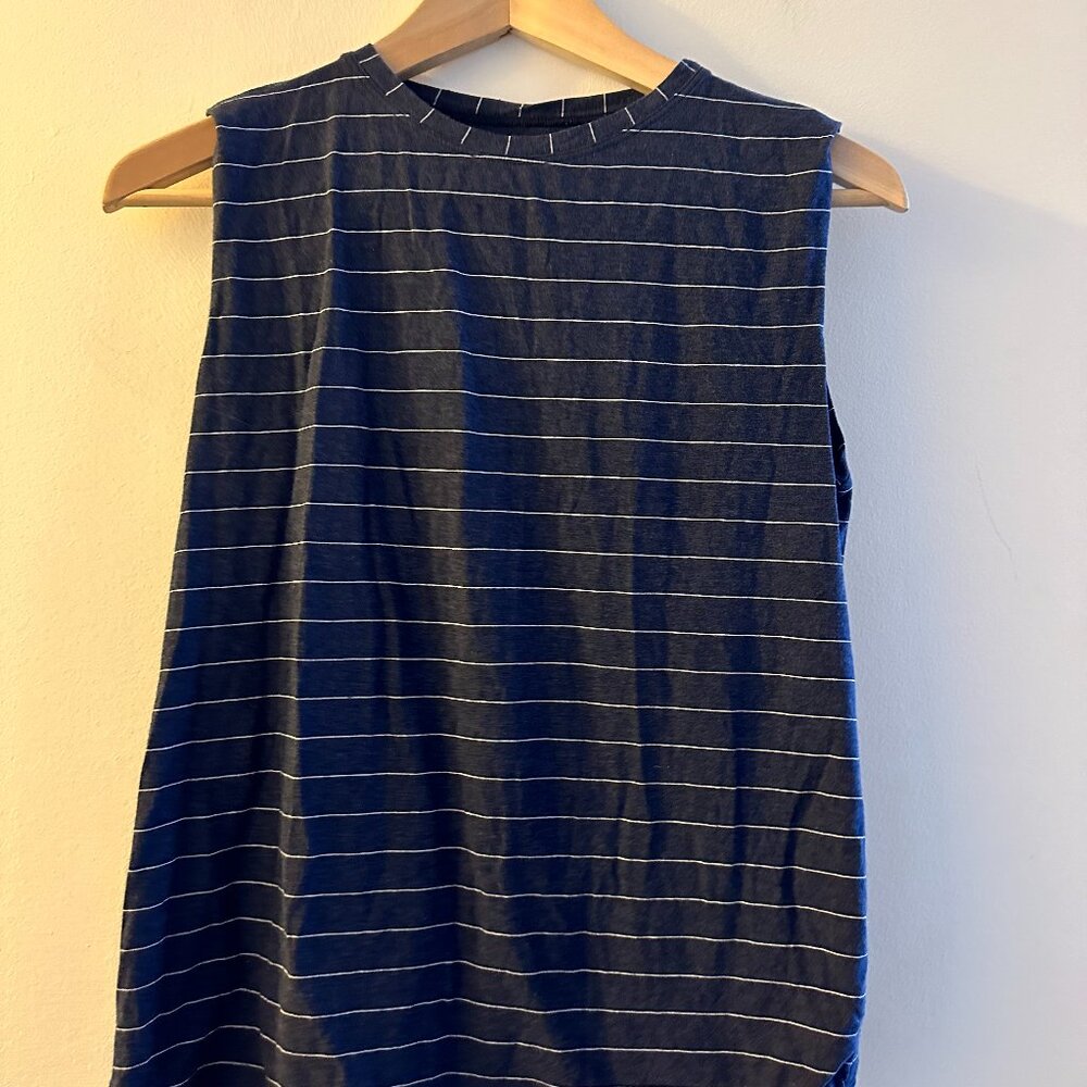 lululemon sleeveless tee